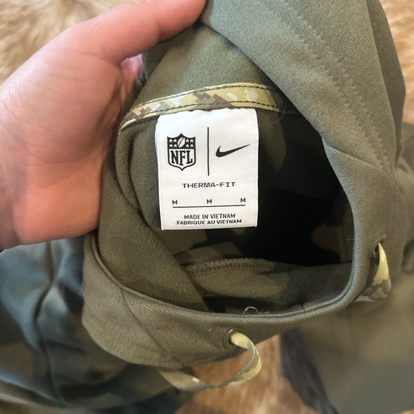 NFL Olive Green Camo-Trim Therma-Fit Hoodie - Picture 4 of 4